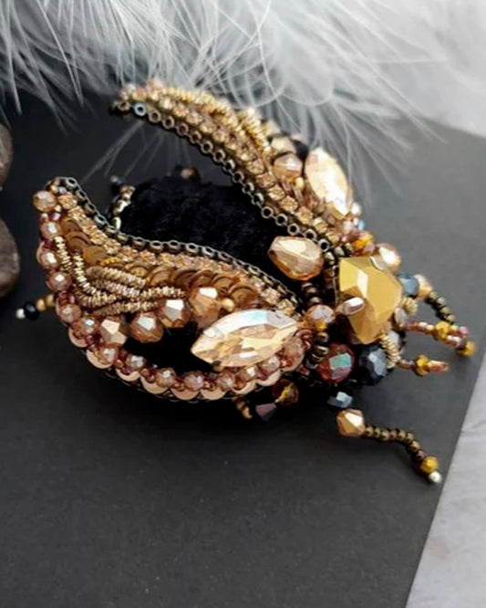 Cicada Royale Broche