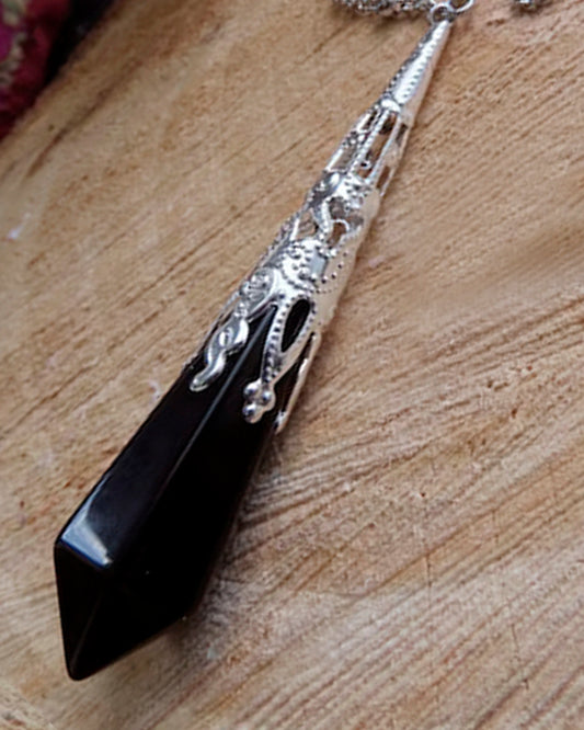 Divinatory Black Moon Pendul