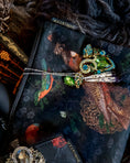 Load image into Gallery viewer, Divinatory Crescent Moon Pendul
