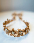 Load image into Gallery viewer, Bijoux Flora Brudekrone
