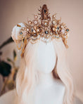 Load image into Gallery viewer, Bijoux Zodiac Brudekrone
